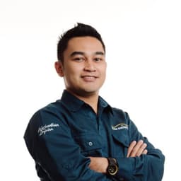 Asep Muhammad Yusuf Abdul Aziz, S.Tr.A.B. CEO, RAM Showroom